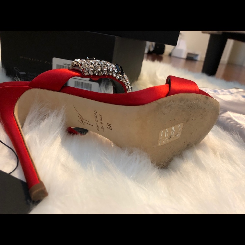 SOLD!!!!Giuseppe Zanotti Heels 39 - Picture 4 of 5